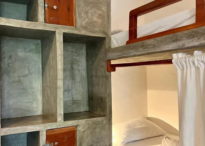Chief Mau Cebu Hostel *